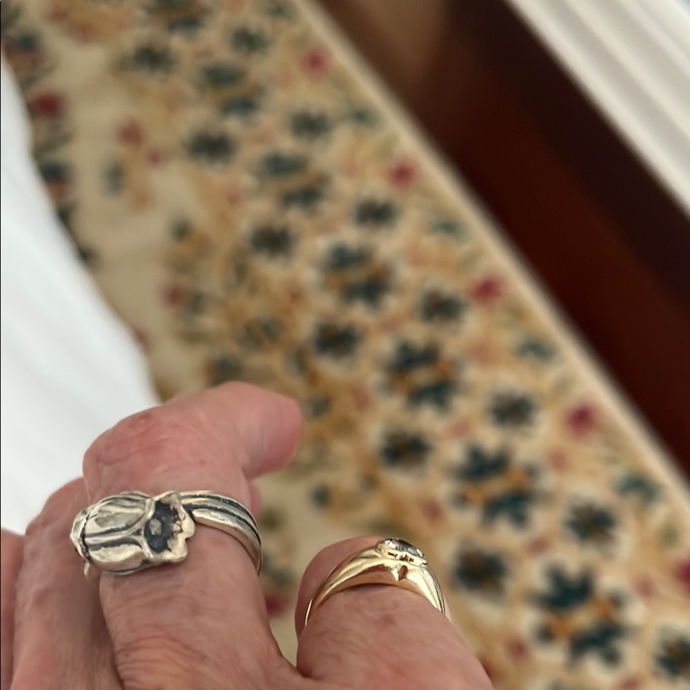 Mingnon Faget silver tulip ring